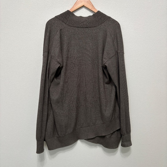 Evolution by Cyrus Tulip Back Cardigan - Olive, XL - Picture 10 of 11